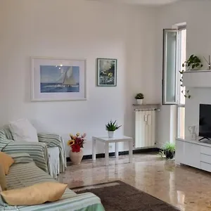 La Vie En Rose Flat Appartamento Sestri Levante